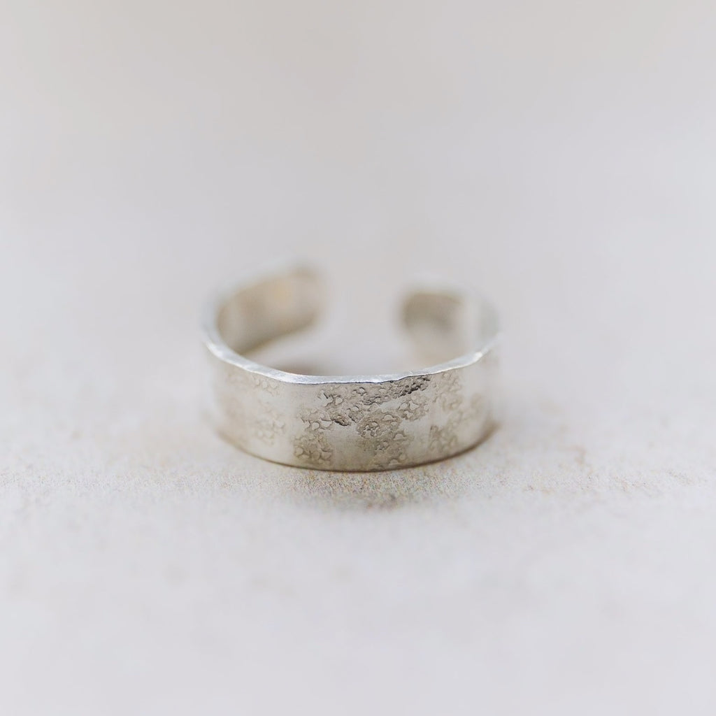 sterling silver hammered toe ring by Lucy Kemp Jewellery