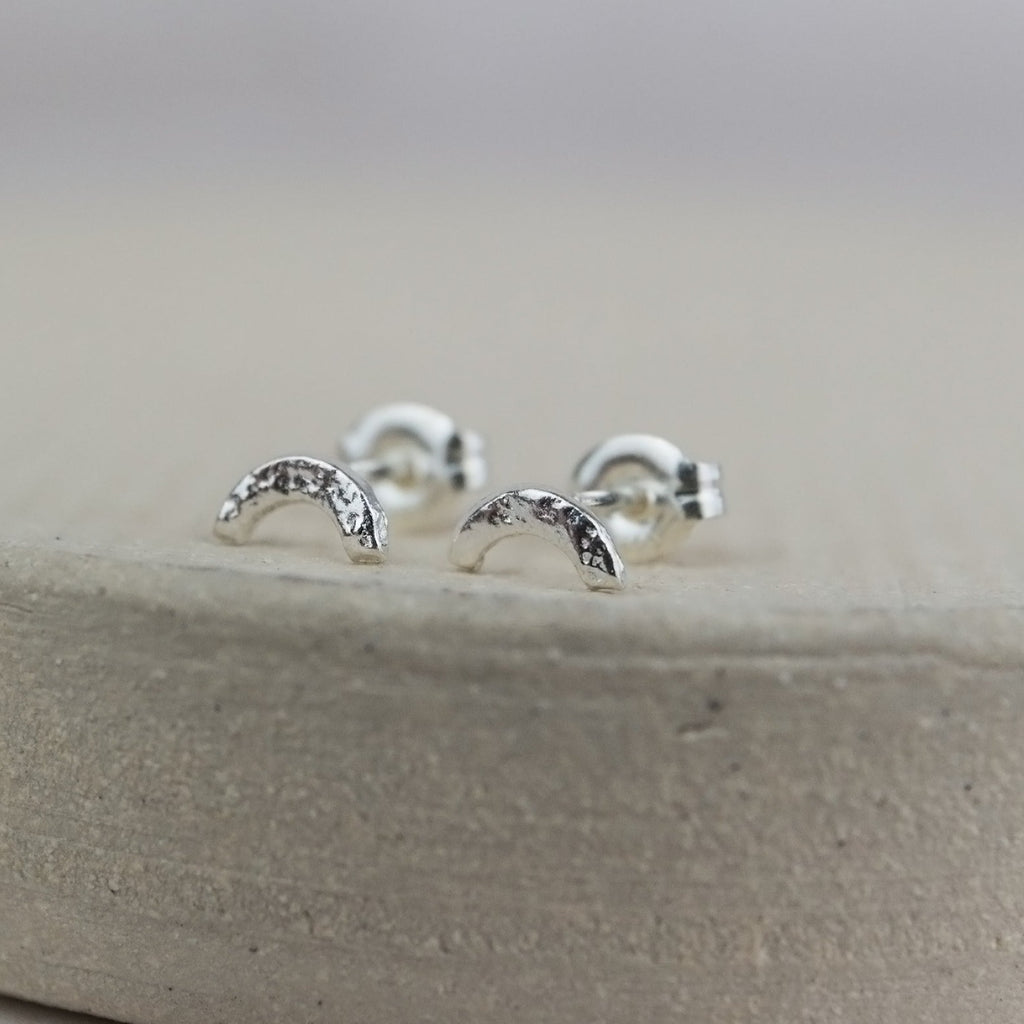 Sterling silver textured mini rainbow studs