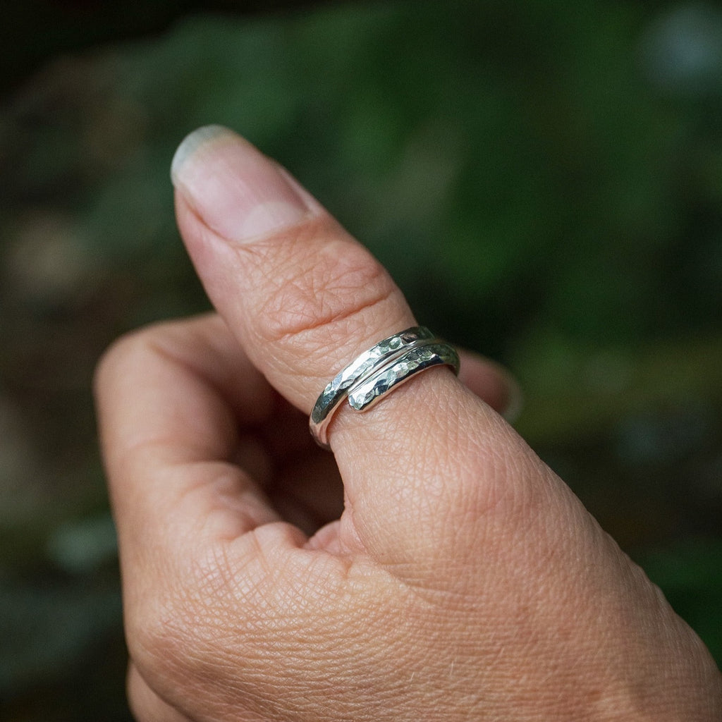 sterling silver hammered thumb adjustable ring handmade by Lucy Kemp jewellery - worn image