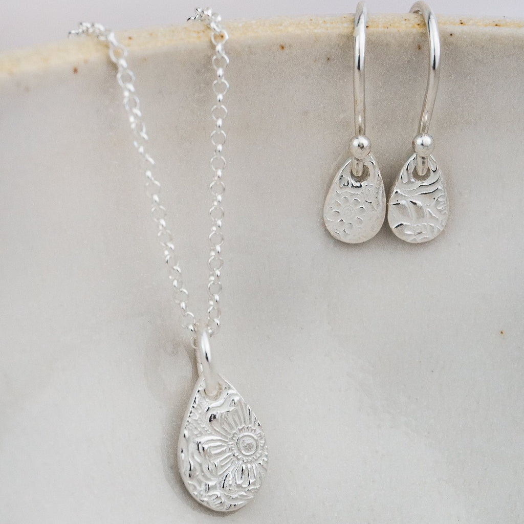 Sterling silver small textured teardrop pendant and earrings set by Lucy Kemp Jewellery
